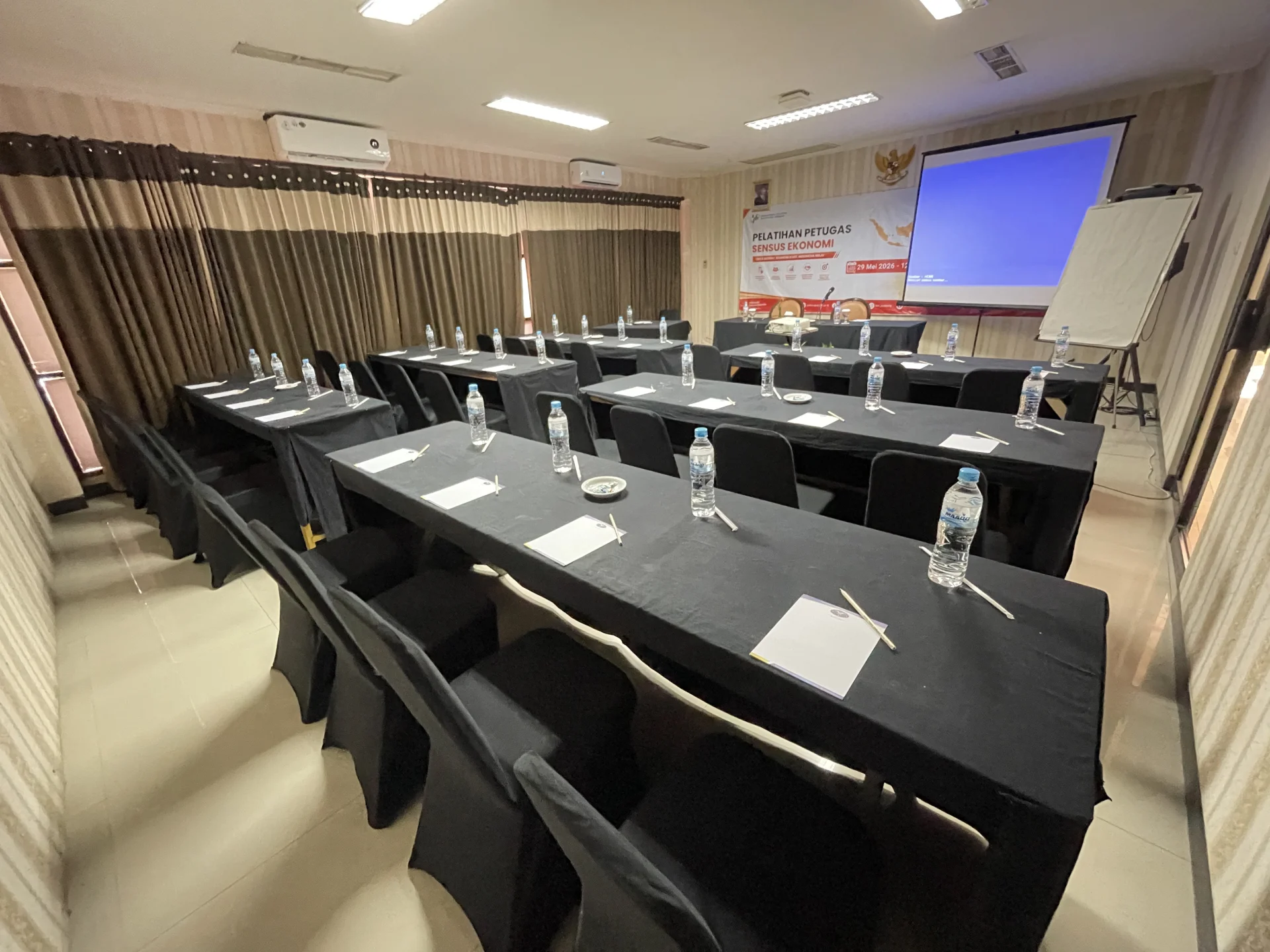 WIJOYO KUSUMO MEETING ROOM