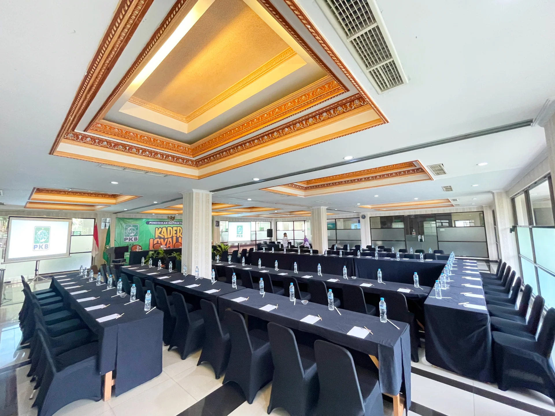 TERATAI MEETING ROOM