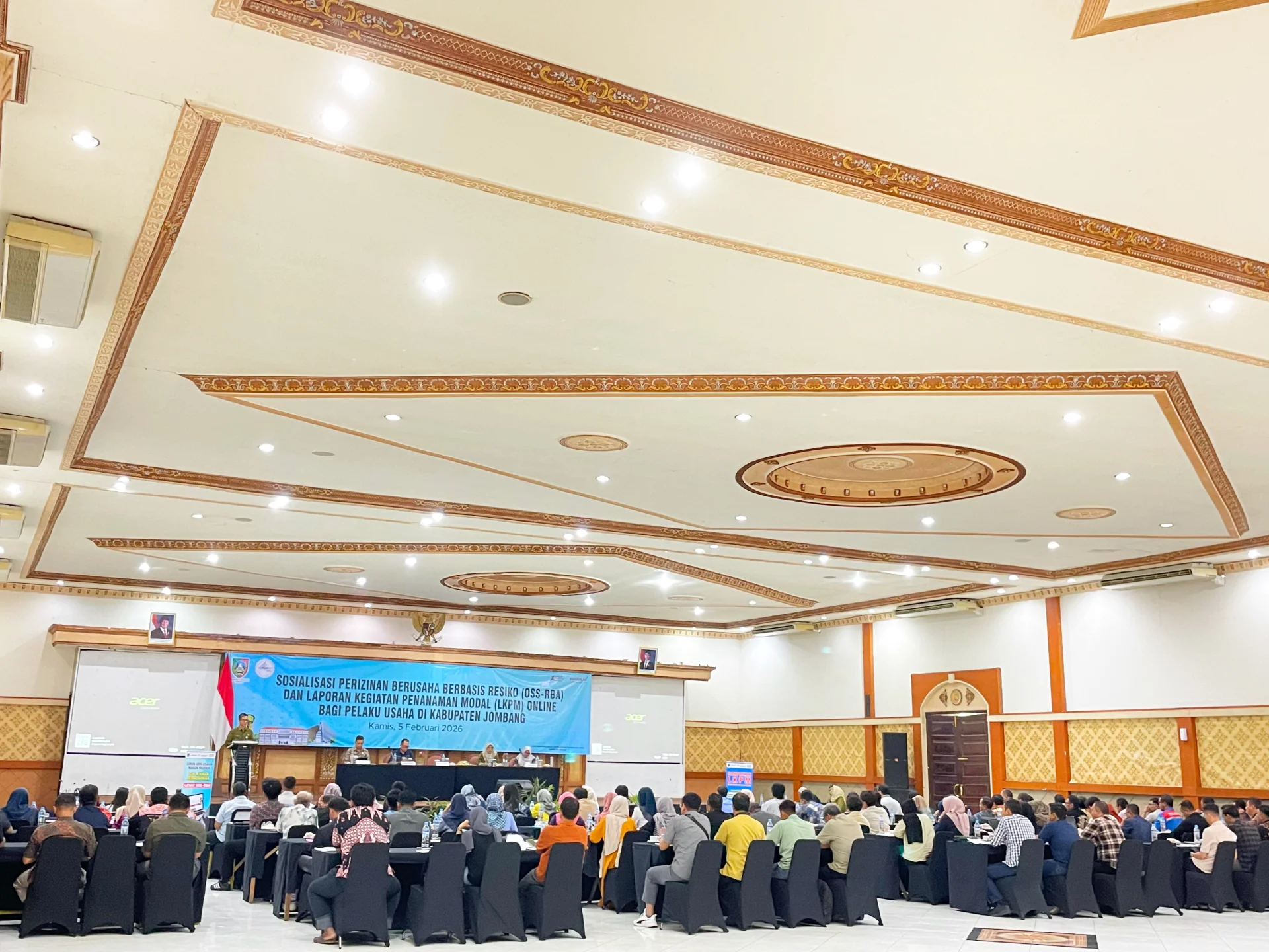 BALLROOM