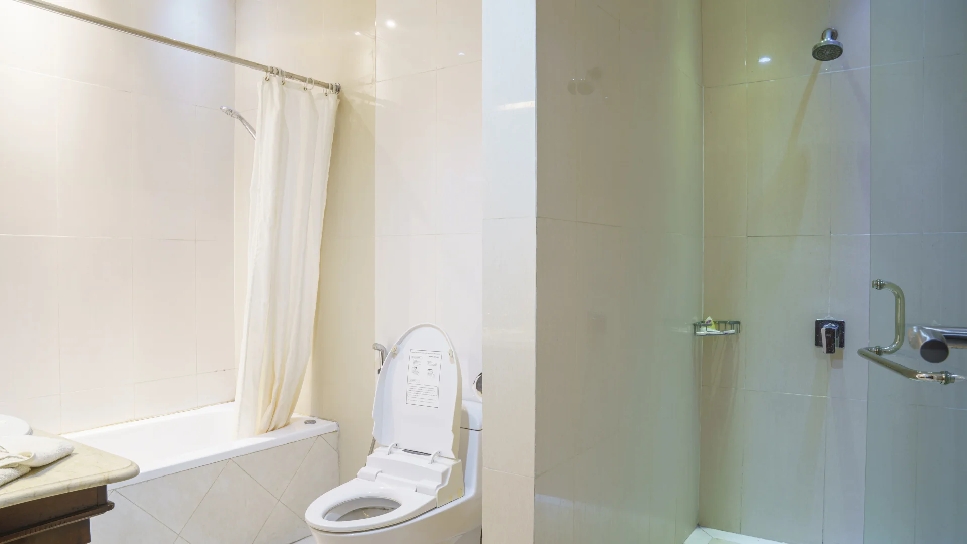 PRESIDENT SUITE