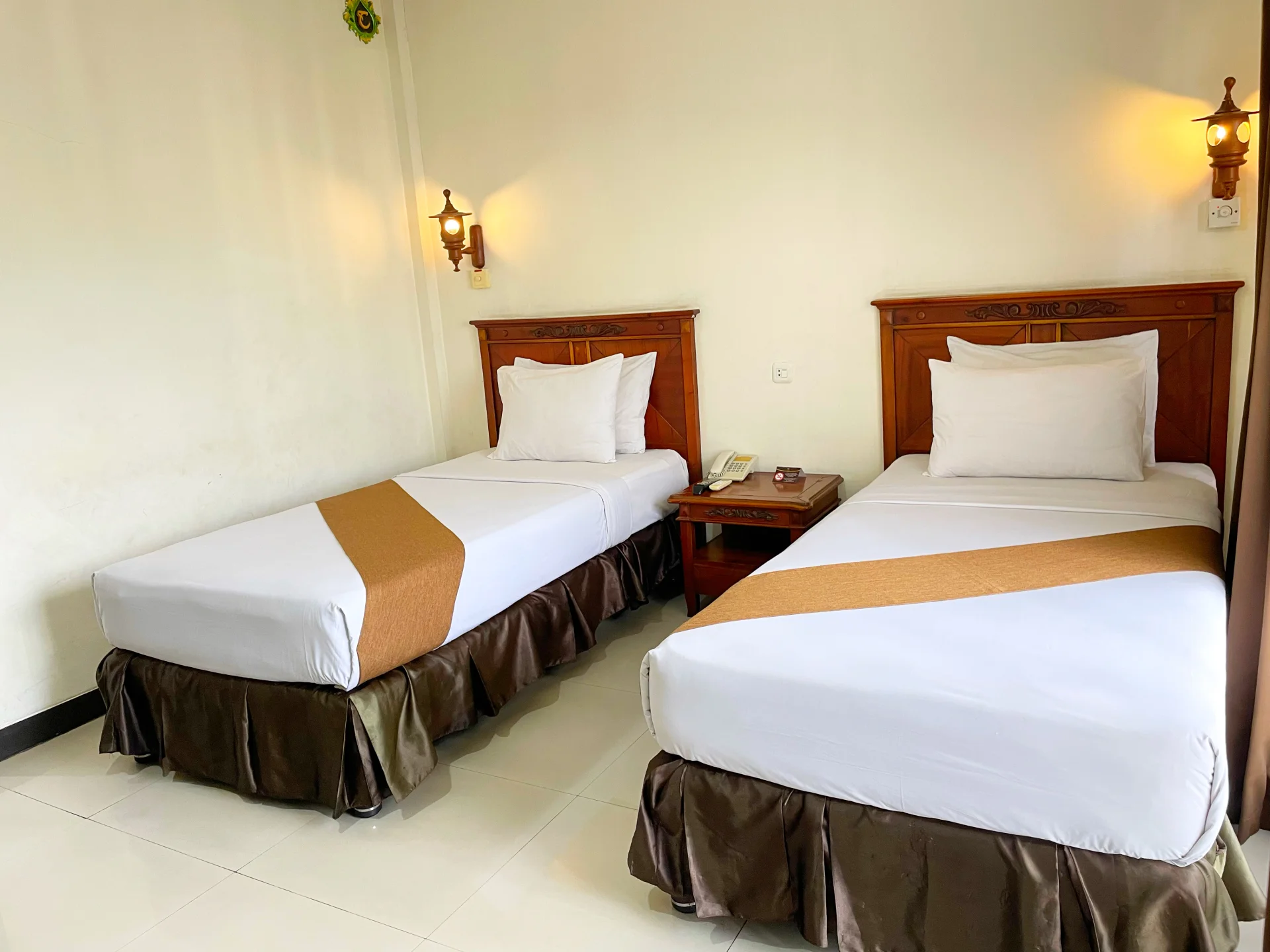 SUPERIOR ROOM